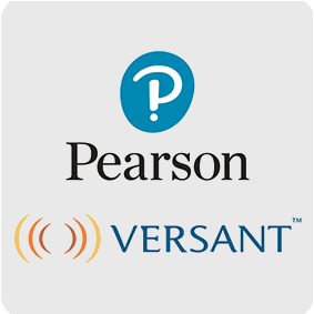 #PraCegoVer Imagem quadrada com cantos arredondados e um fundo na cor cinza claro. Compondo a imagem a marca da pearson e logo abaixo a marca VERSANT escrita na cor azul.